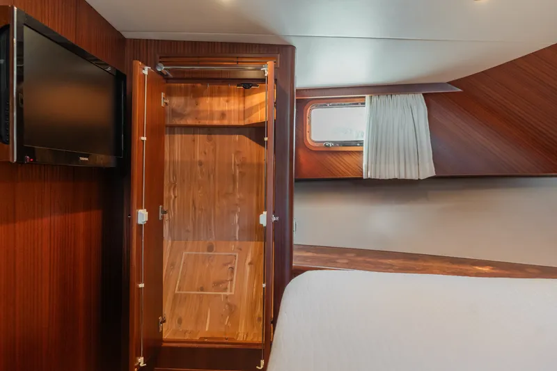 Slide: The Image of Ocean Alexander 65 PILOTHOUSE 2013 - 55
