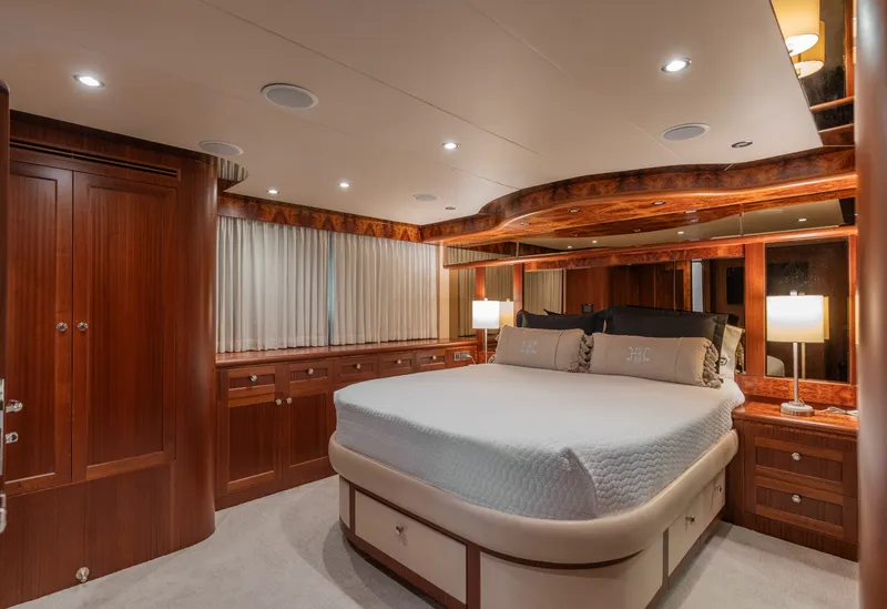 Slide: The Image of Ocean Alexander 65 PILOTHOUSE 2013 - 64