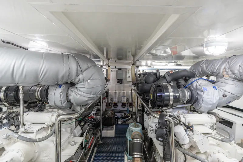 Slide: The Image of Ocean Alexander 65 PILOTHOUSE 2013 - 89