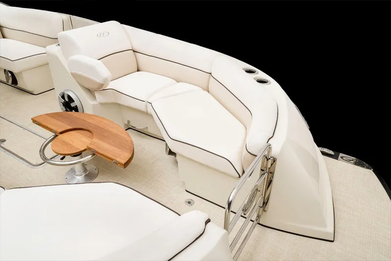 Slide: The Image of Harris Crowne 250 2018 - 20