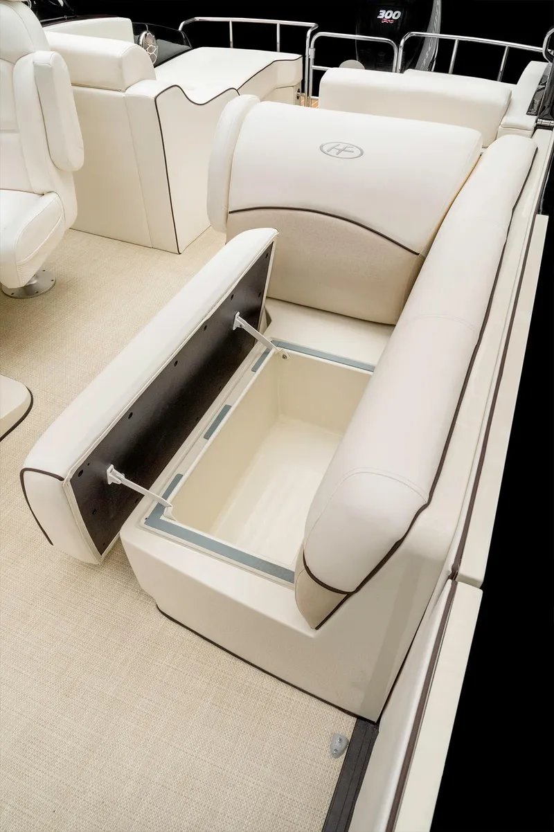 Slide: The Image of Harris Crowne 250 2018 - 23