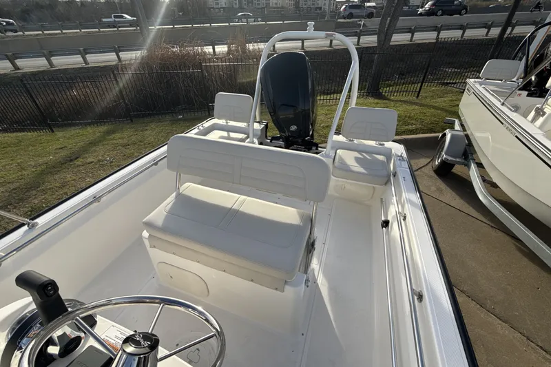 Slide: The Image of Boston Whaler 170 Montauk 2026 - 13