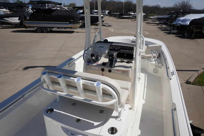 Slide: The Image of Boston Whaler 210 Montauk 2026 - 13
