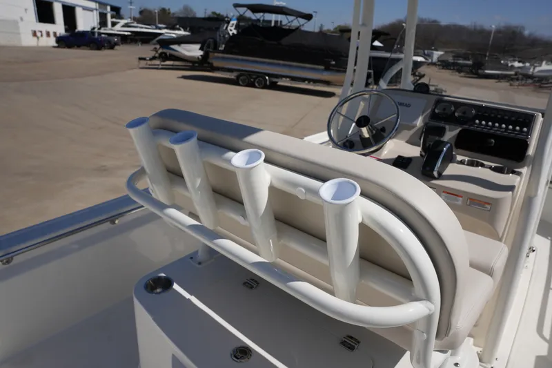 Slide: The Image of Boston Whaler 210 Montauk 2026 - 17