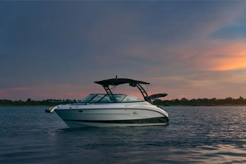 Slide: The Image of Sea Ray SLX 260 Surf 2025 - 3
