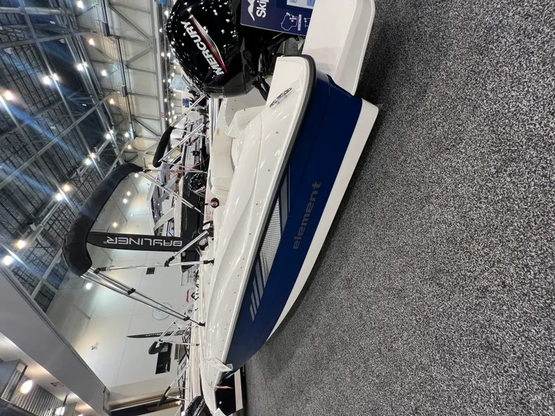 The Image of Bayliner E16LE 2026 - 0