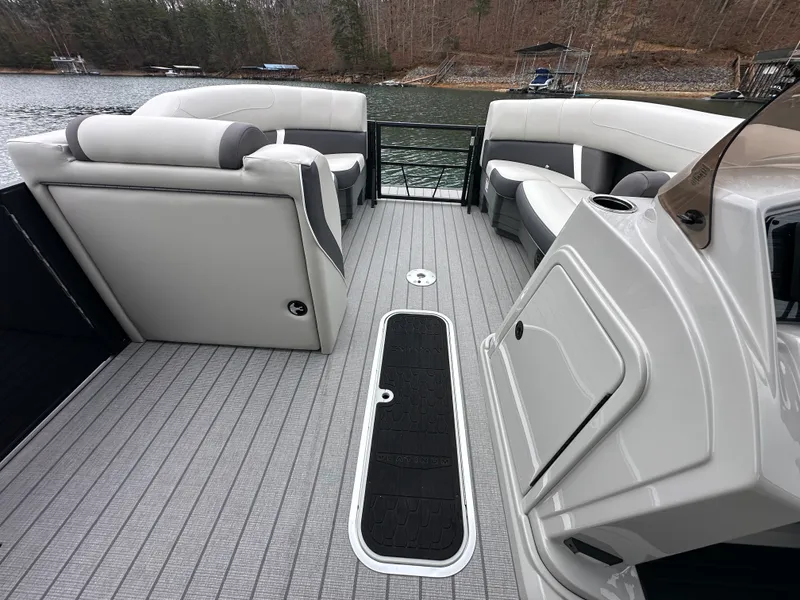 Slide: The Image of Sylvan Mirage X3 CLZ DH 2026 - 12