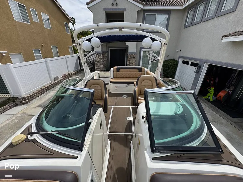 Slide: The Image of Sea Ray 260 Sundeck 2013 - 16267203