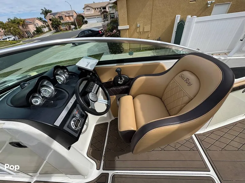 Slide: The Image of Sea Ray 260 Sundeck 2013 - 16267139