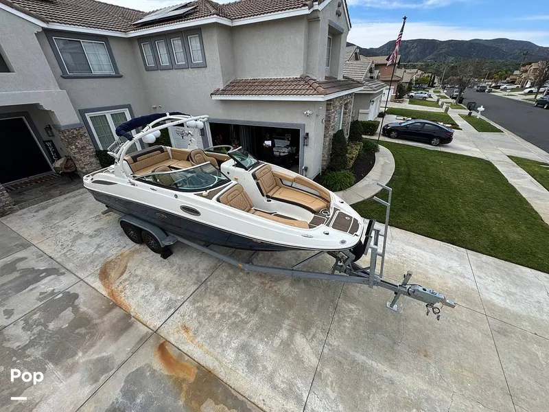 Slide: The Image of Sea Ray 260 Sundeck 2013 - 16267112