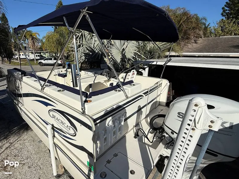 Slide: The Image of Beachcat 20 2019 - 16211839