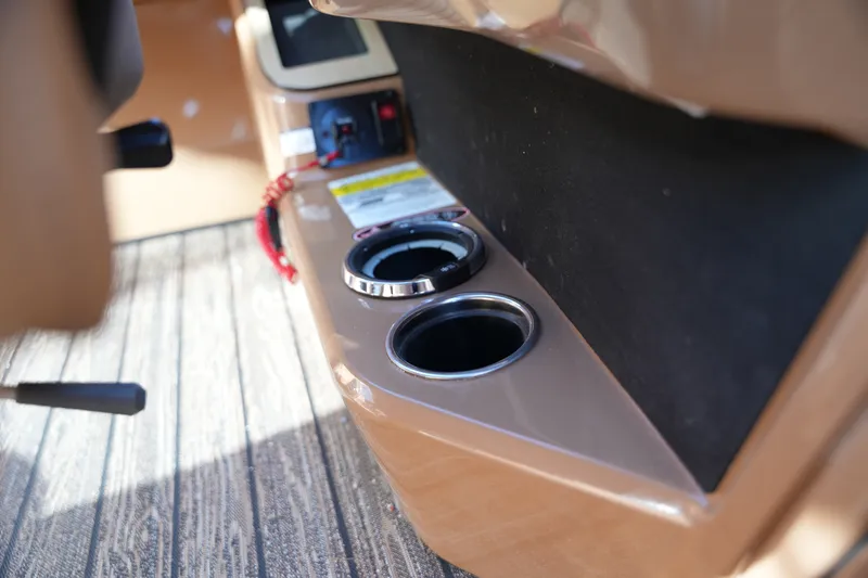 Slide: The Image of Harris 250CRW 2026 - 53