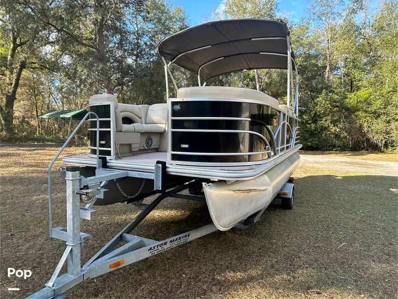 Slide: The Image of Sylvan CR 8522RL 2019 - 16191632