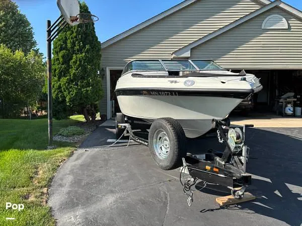 The Image of Crownline Boats 21SS 2015 - undefined