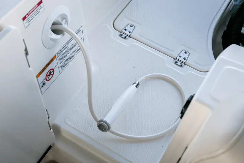 Slide: The Image of Boston Whaler 280 Outrage 2026 - 139