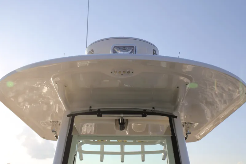 Slide: The Image of Boston Whaler 280 Outrage 2026 - 165