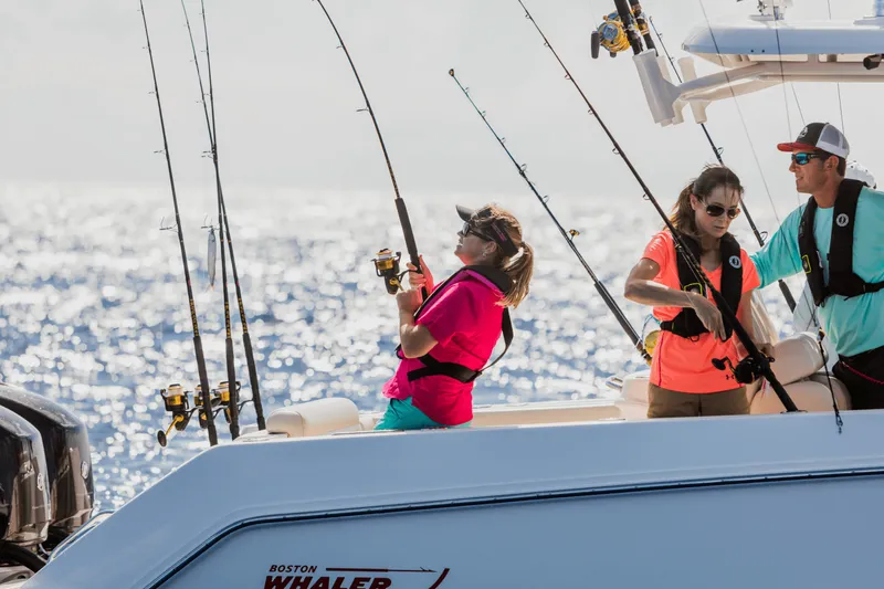 Slide: The Image of Boston Whaler 280 Outrage 2026 - 80