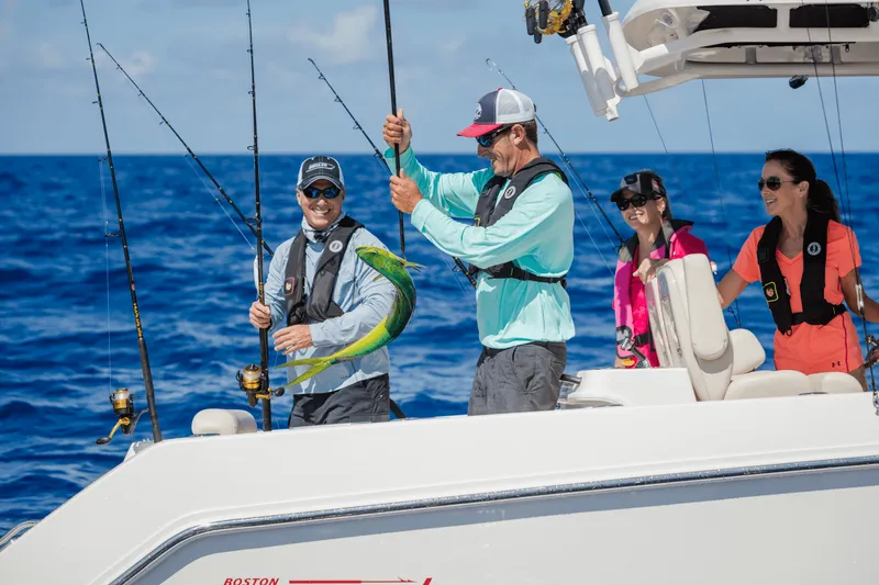 Slide: The Image of Boston Whaler 280 Outrage 2026 - 83