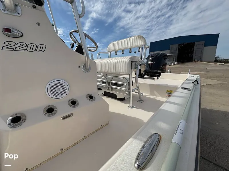 Slide: The Image of Leaning Post/cleat Pull Up - 16185921