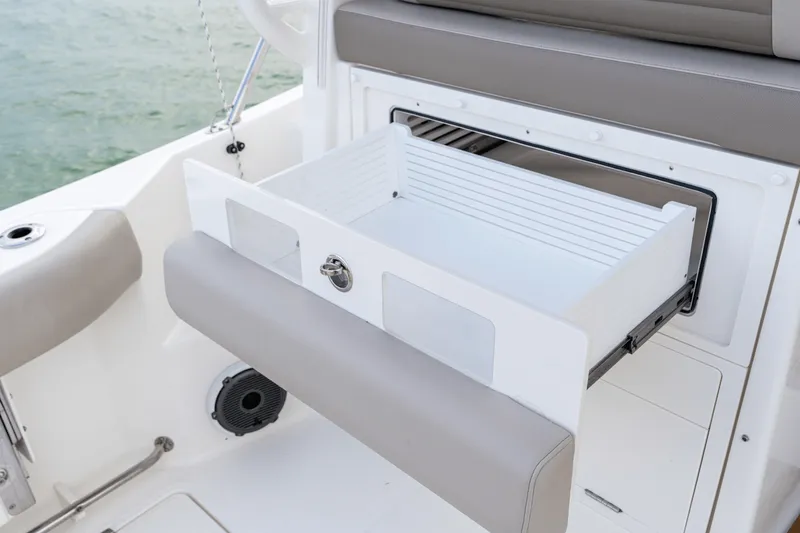 Slide: The Image of Boston Whaler 365 Conquest 2026 - 64