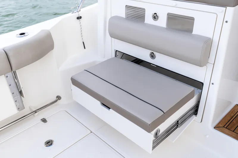 Slide: The Image of Boston Whaler 365 Conquest 2026 - 66