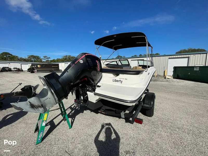 Slide: The Image of Sea Ray SPX 190 2022 - 16192692