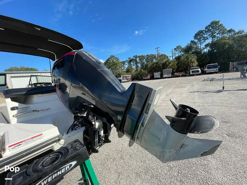 Slide: The Image of Sea Ray SPX 190 2022 - 16192710