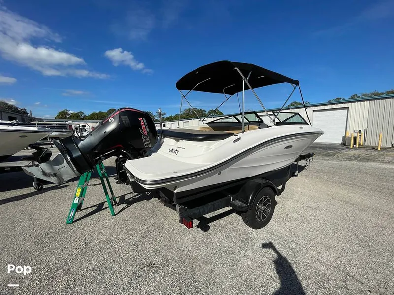 Slide: The Image of Sea Ray SPX 190 2022 - 16192711