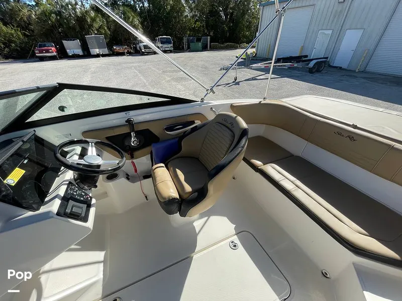 Slide: The Image of Sea Ray SPX 190 2022 - 16192745