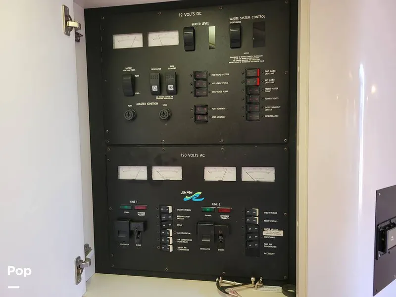 Slide: The Image of Sea Ray 400 Sundancer 1997 - 16187973