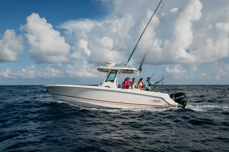 Slide: The Image of Boston Whaler 280 Outrage 2026 - 74