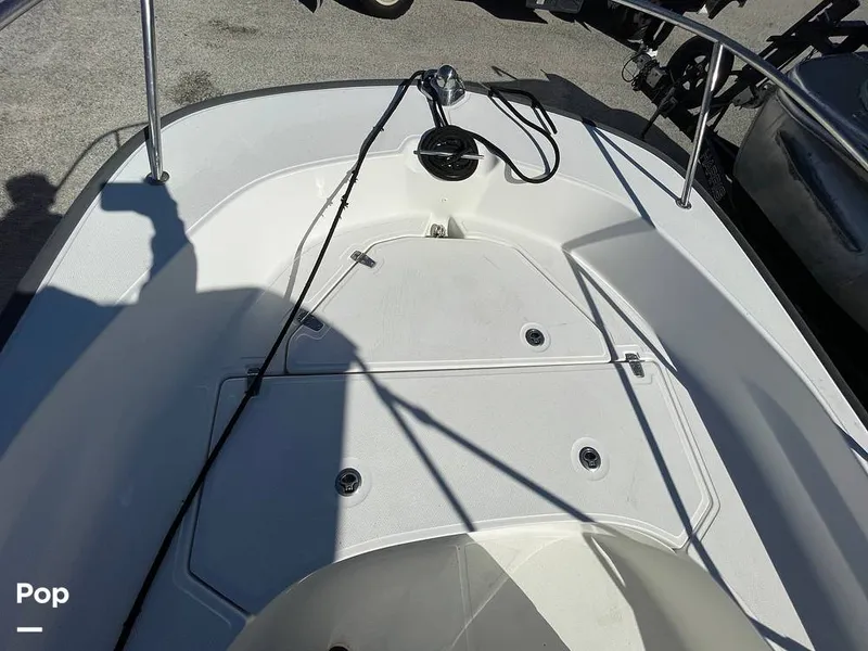 Slide: The Image of Boston Whaler 170 Montauk 2022 - 16207172