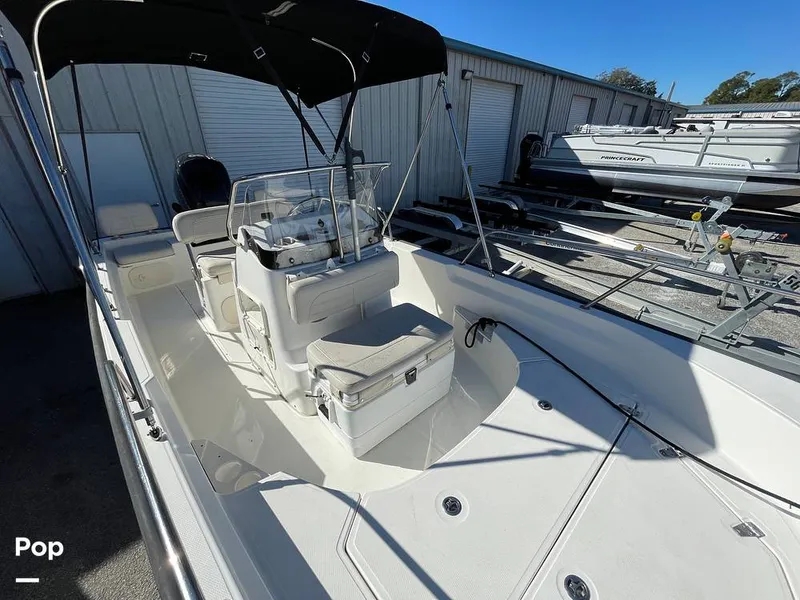 Slide: The Image of Boston Whaler 170 Montauk 2022 - 16207176