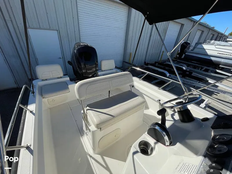 Slide: The Image of Boston Whaler 170 Montauk 2022 - 16207179