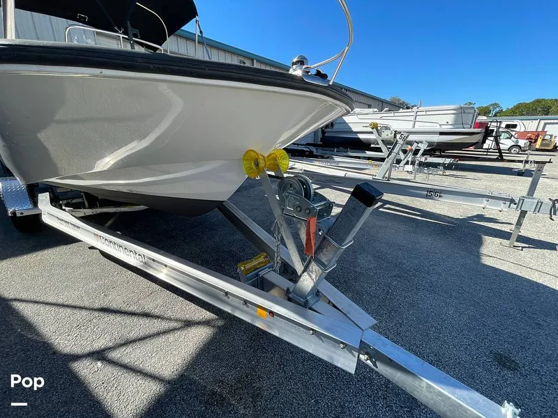 Slide: The Image of Boston Whaler 170 Montauk 2022 - 16207135