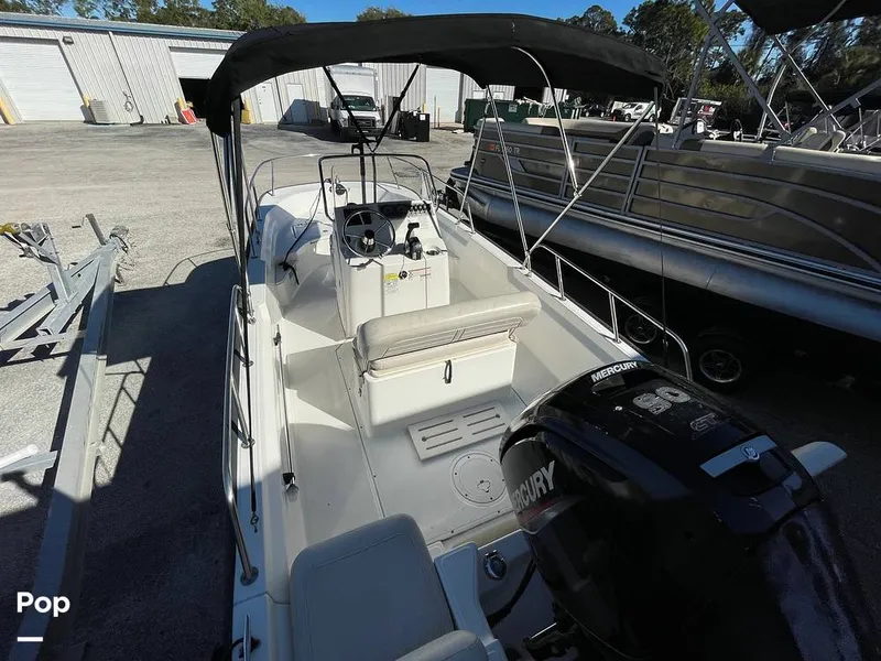 Slide: The Image of Boston Whaler 170 Montauk 2022 - 16207149