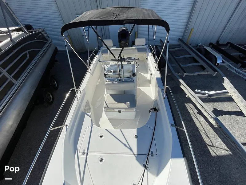 Slide: The Image of Boston Whaler 170 Montauk 2022 - 16207174