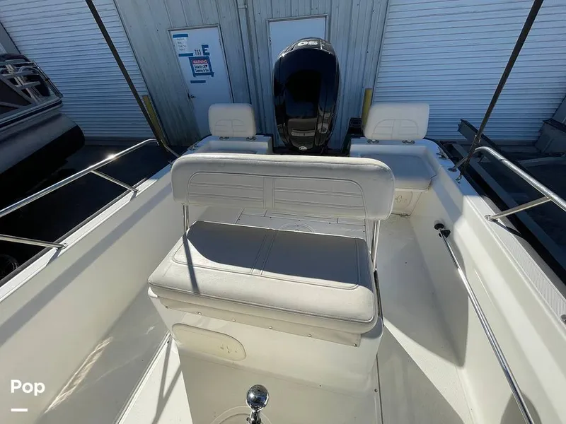 Slide: The Image of Boston Whaler 170 Montauk 2022 - 16207159