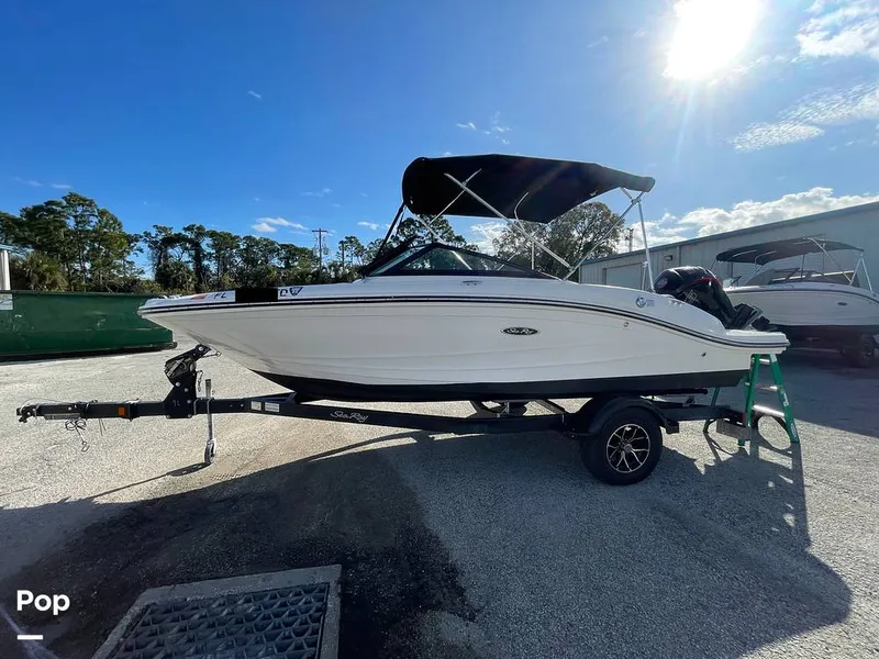 Slide: The Image of Sea Ray SPX 190 2022 - 16192624