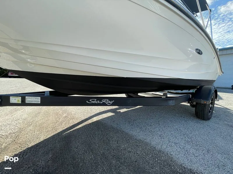 Slide: The Image of Sea Ray SPX 190 2022 - 16192643