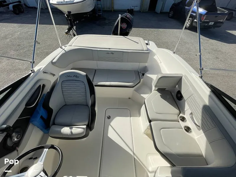 Slide: The Image of Sea Ray SPX 190 2022 - 16192685