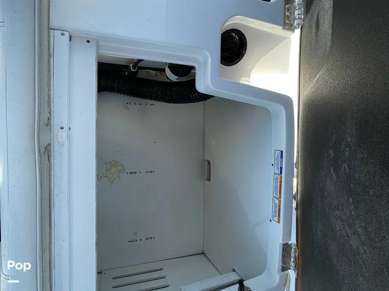 Slide: The Image of Sea Ray SPX 190 2022 - 16192657