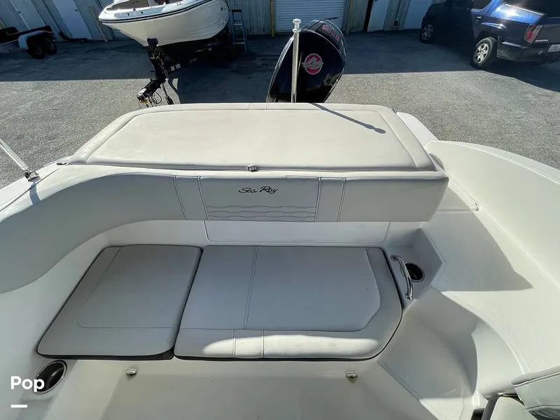 Slide: The Image of Sea Ray SPX 190 2022 - 16192656