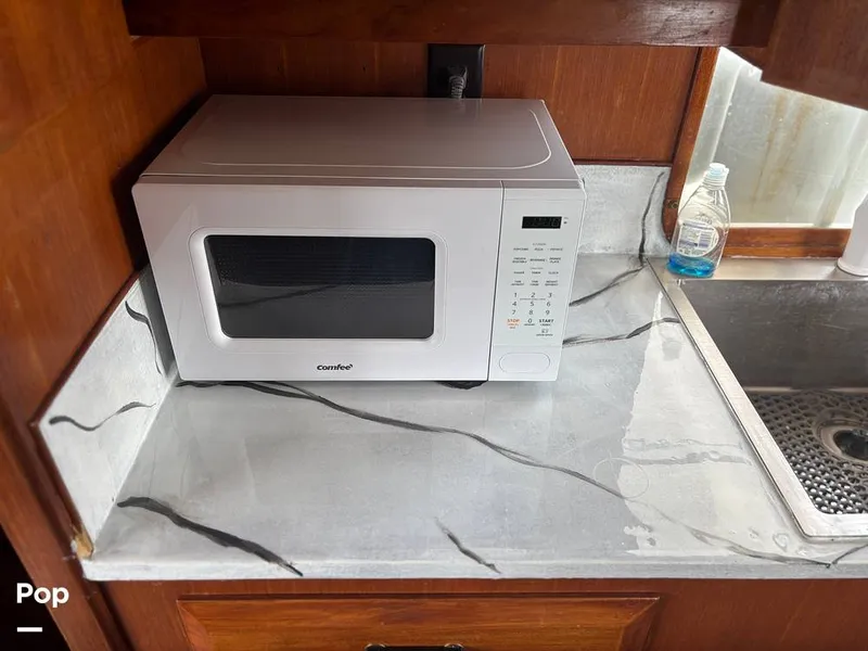 Slide: The Image of Defever Off Shore Cruiser 1982 - 16282670