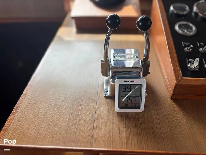 Slide: The Image of Defever Off Shore Cruiser 1982 - 16282691