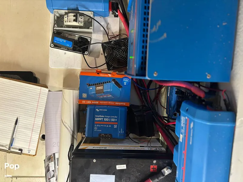 Slide: The Image of Defever Off Shore Cruiser 1982 - 16282746