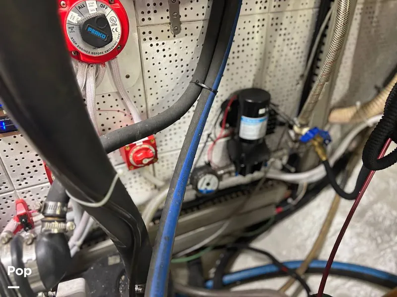 Slide: The Image of Defever Off Shore Cruiser 1982 - 16283060