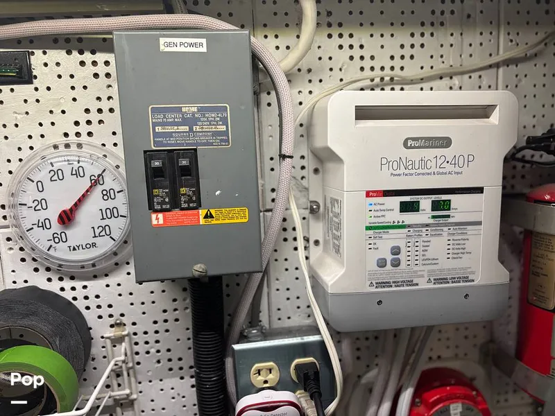 Slide: The Image of Defever Off Shore Cruiser 1982 - 16283061