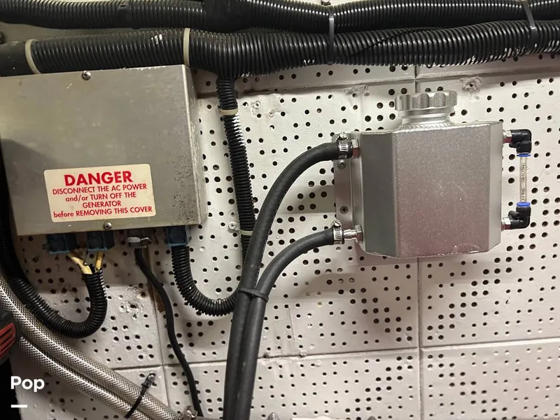 Slide: The Image of Defever Off Shore Cruiser 1982 - 16283080