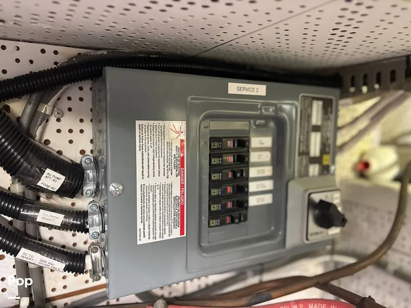 Slide: The Image of Defever Off Shore Cruiser 1982 - 16283105